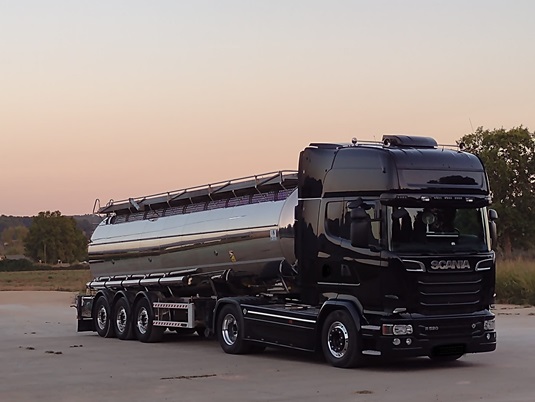 aguaregenerada camion